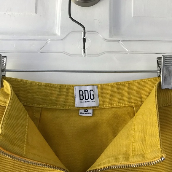 Yellow Zip Front Mini Skirt - Picture 3 of 4